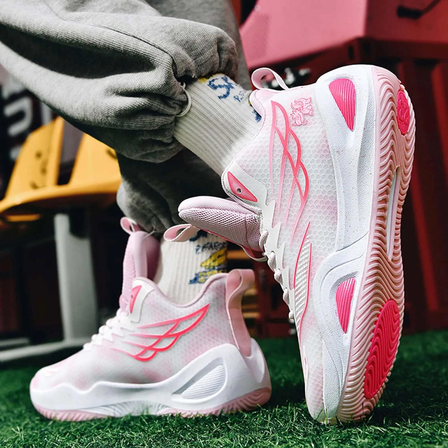 Mens Womens Couples Lace Up Mid Top Casual Sneakers Rubber Sole Non Slip Basketball Sneakers Comfortable and Breathable Running ShoesWear Resistant and Durable Fitness Training Shoes Walking Shoes